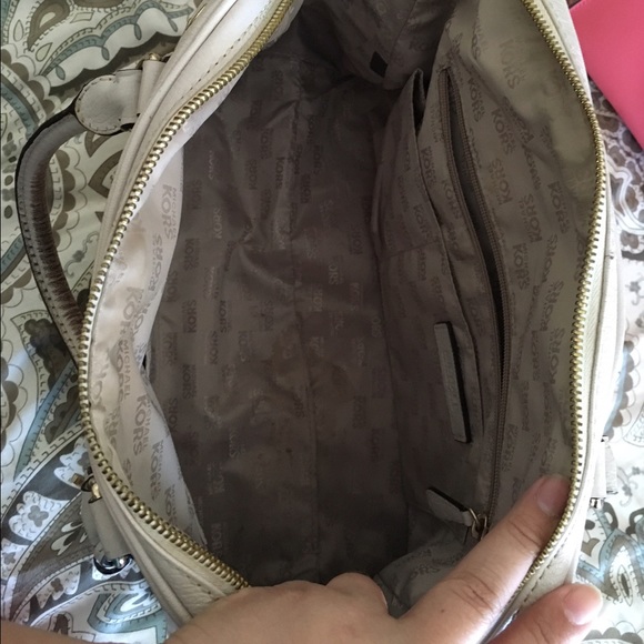 Michael Kors set - Picture 2 of 3