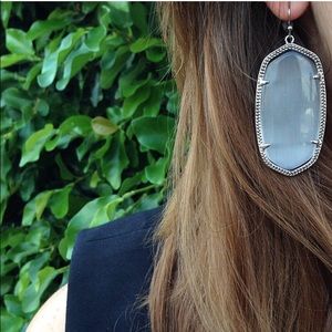 KENDRA SCOTT 'DANIELLE' EARRINGS - SLATE