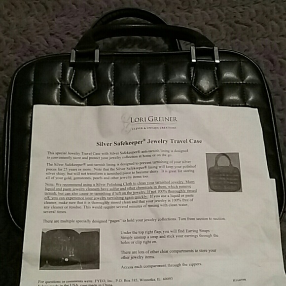 Silver safe keeper jewelry case
