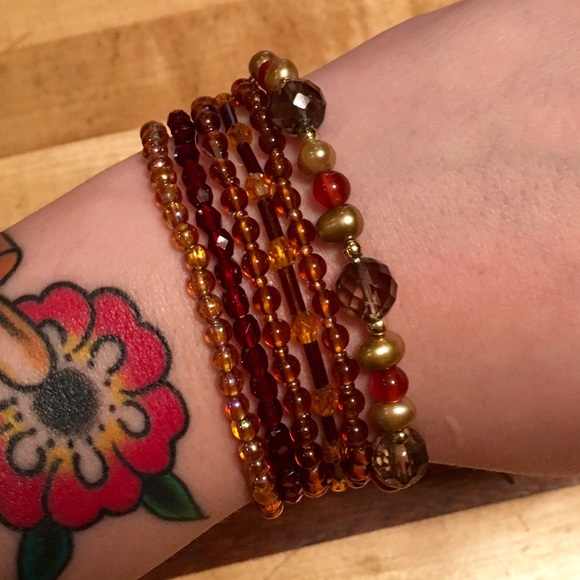 Set of 6 matching bangles
