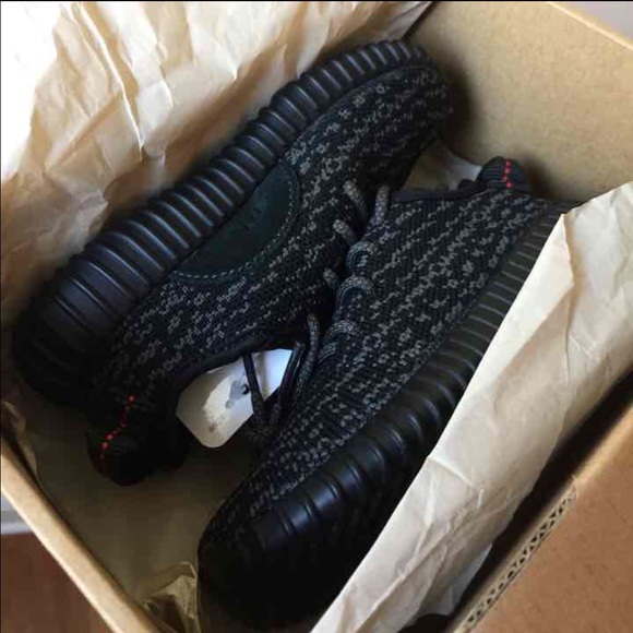 Yeezy 350 Boost infant 8K.