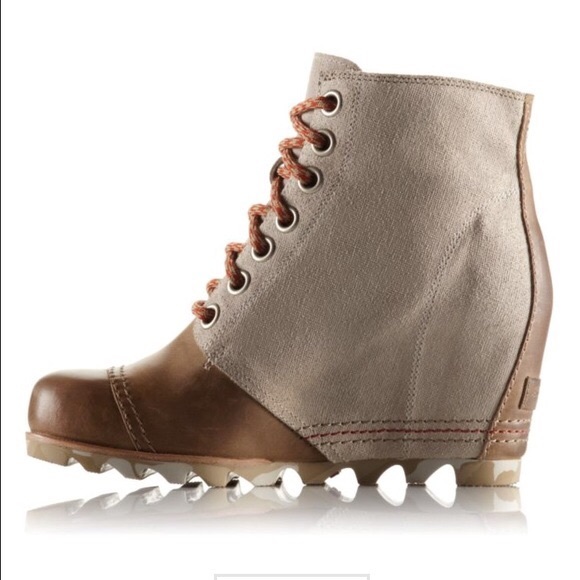 SOLD!! 1964 Premium Canvas Wedge 
FOSSIL- SANGUINE - Picture 3 of 4