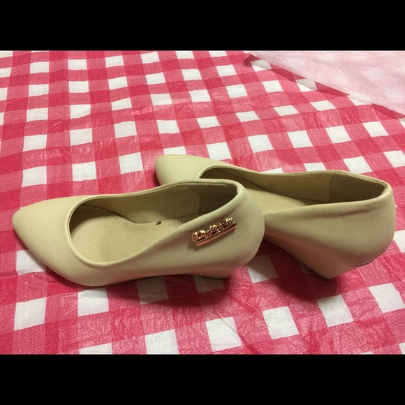 Pointed wedge pumps - Picture 3 of 4