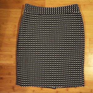 Ann Taylor black and white pencil skirt