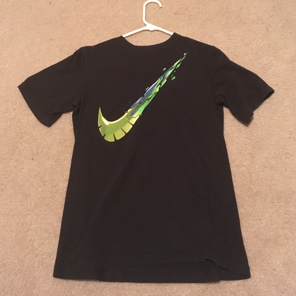 Nike athletic tee