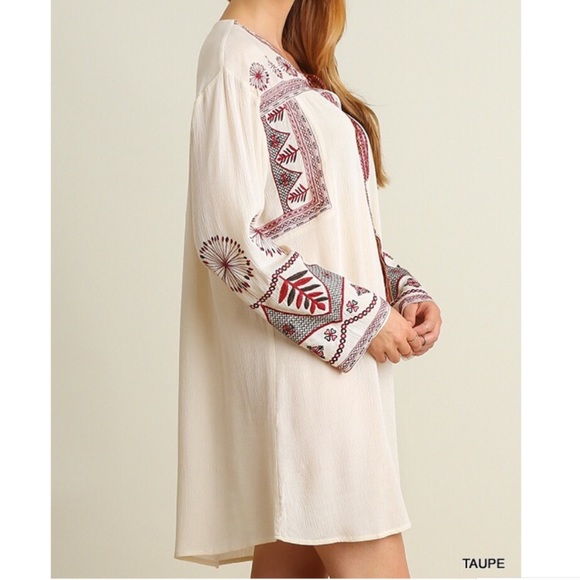 Long sleeve dress with embroidery & tassel tie - Picture 3 of 4