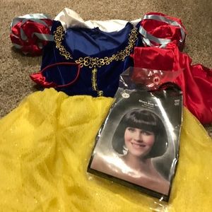 Disney Snow White ladies costume w/wig set