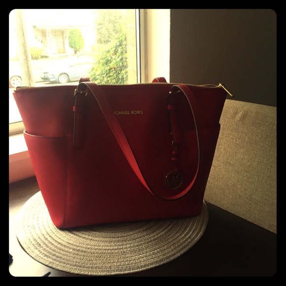 Michael kors jetset tote