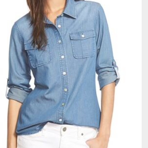 Vineyard Vines Chambray button down