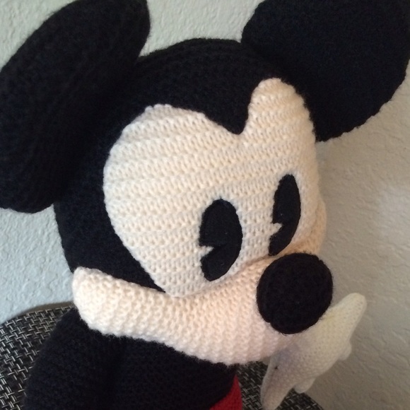 Crochet mickey