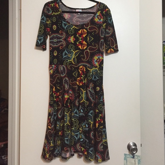 Large LuLaRoe Nicole