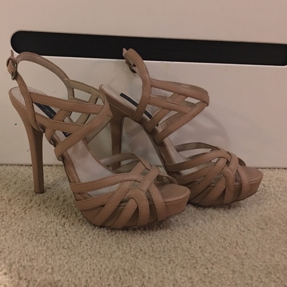 Steve Madden Nude Pumps / Heels