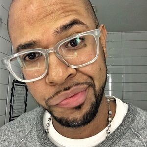 Meet your Posher, Gustavo