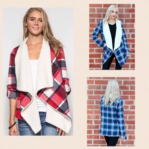 👏🏼HP👏🏼 Blue Plaid Fur Lined Coat