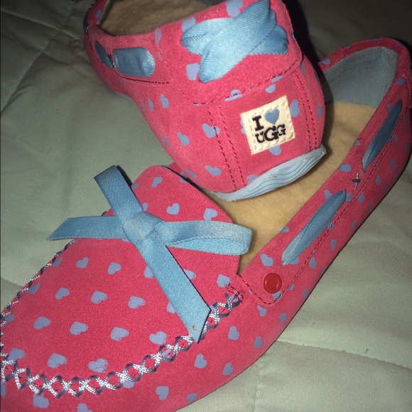 I heart belle pink ugg slippers/moccasins