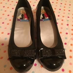 Liv & Maddie Black Patent Leather Shoes