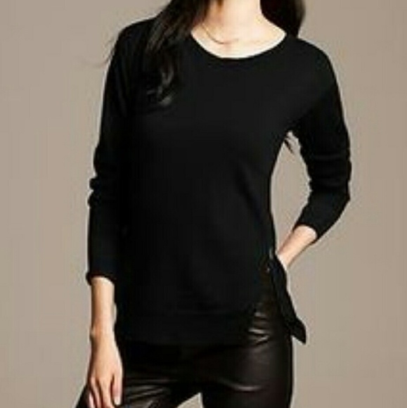 ⬇REDUCED⬇Banana Republic sweater