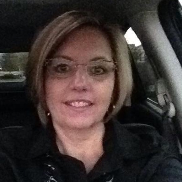 Welcome to my closet! Happy to see you and have fun shopping. Thanks, Karen. - Picture 2 of 2