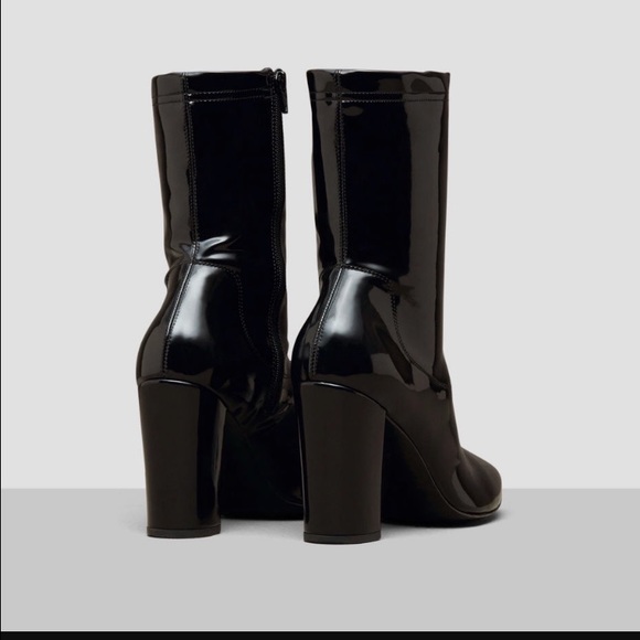 SOLD 🚫 NWT Krystal Patent Glove Boot Booties - Picture 2 of 5