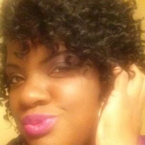 Meet your Posher, Dee dee