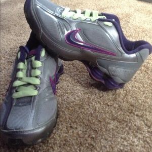 Nike shocks grey/purple