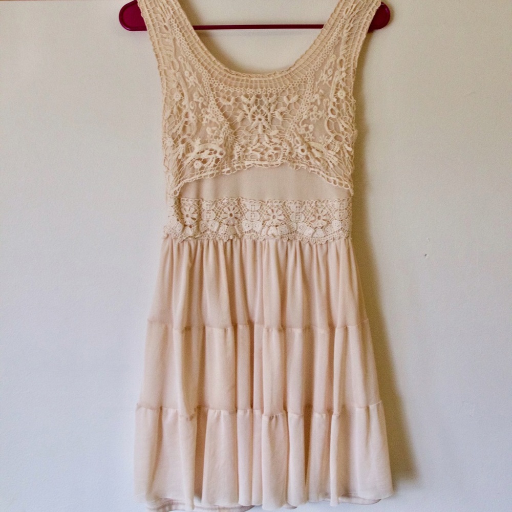Adorable boho cream lace&chiffon dress!