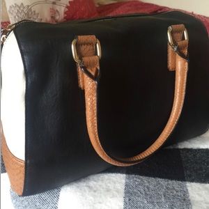 Aldo top handle satchel bag/purse