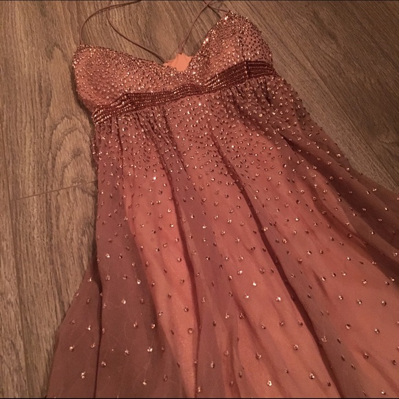 Dusty pink babydoll beaded dress - Picture 2 of 3