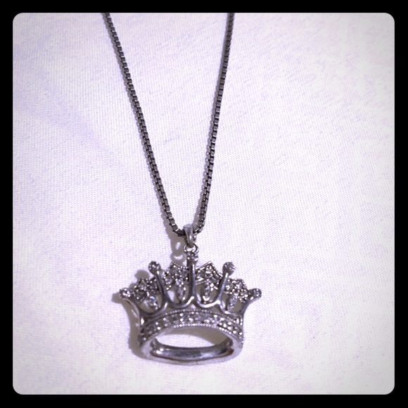 Zales Crown Necklace 2024 veronicaruspi