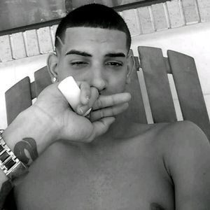 Meet your Posher, Christopher