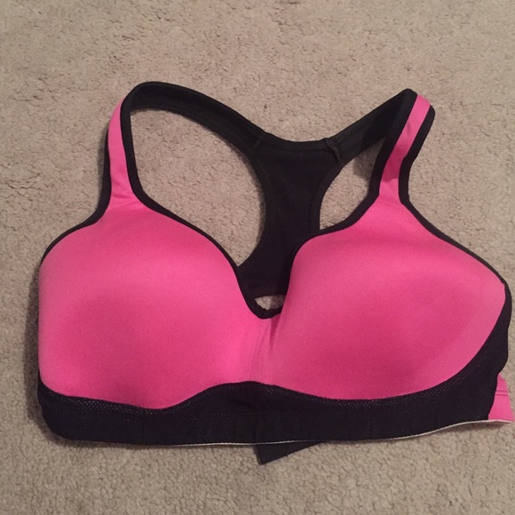 Target sports bra like new