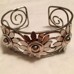Silver bangle