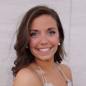 Meet your Posher, Abigail