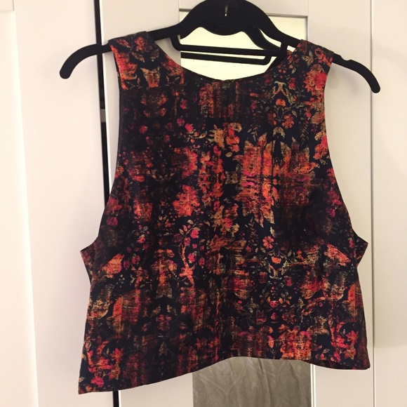 ASTR Crop Top