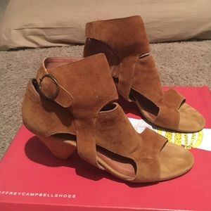 GORGEOUS Suede Jeffrey Campbell Sandal