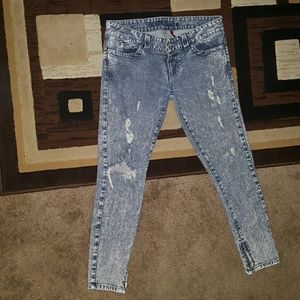Guess Jeans...acid wash skinny