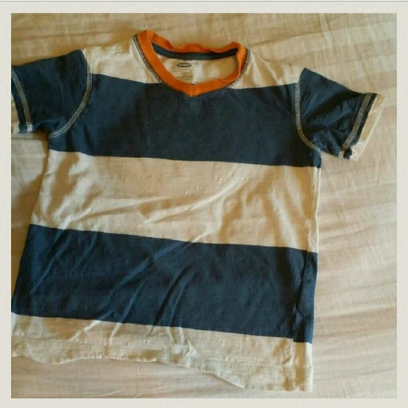 Old Navy blue and orange t shirt