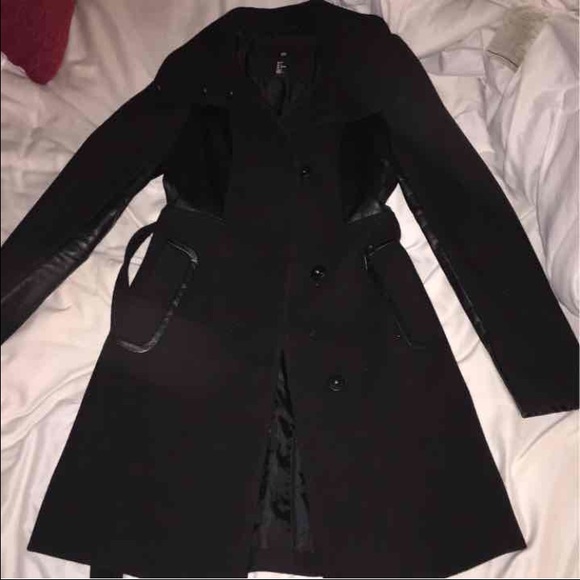 Fashionable coat - Picture 1 of 4