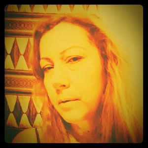 Meet your Posher, Becky