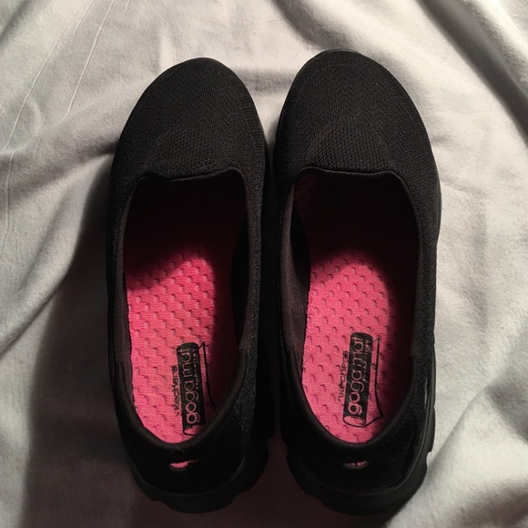 Skechers