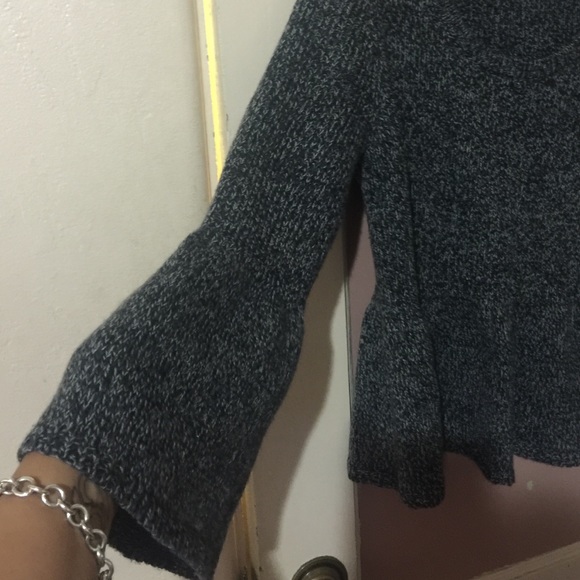 Knitted Express Sweater - Picture 2 of 4