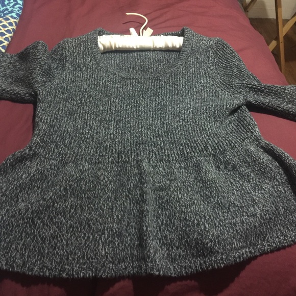 Knitted Express Sweater - Picture 3 of 4