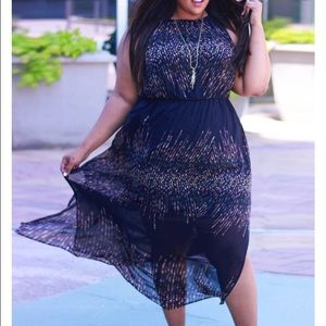 Plus size abstract maxi dress in navy/mauve.