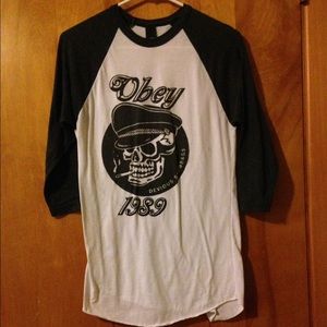 Obey top