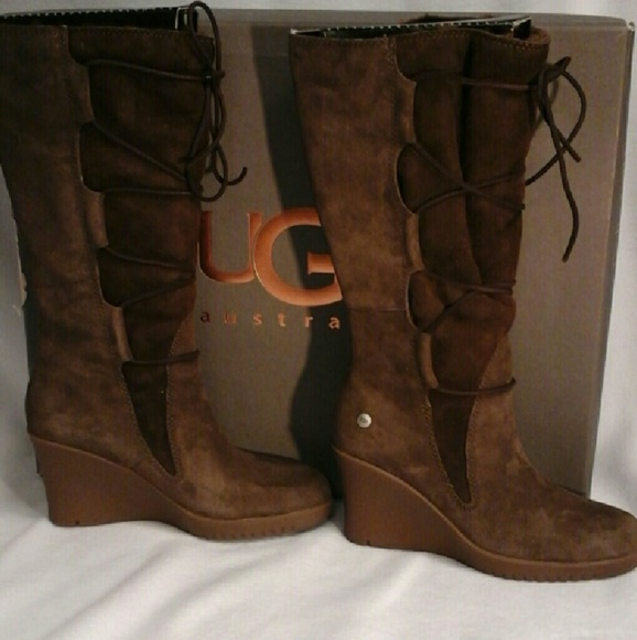 SOLD! UGG Australia Elsey Lace-Up Wedge - Picture 3 of 5