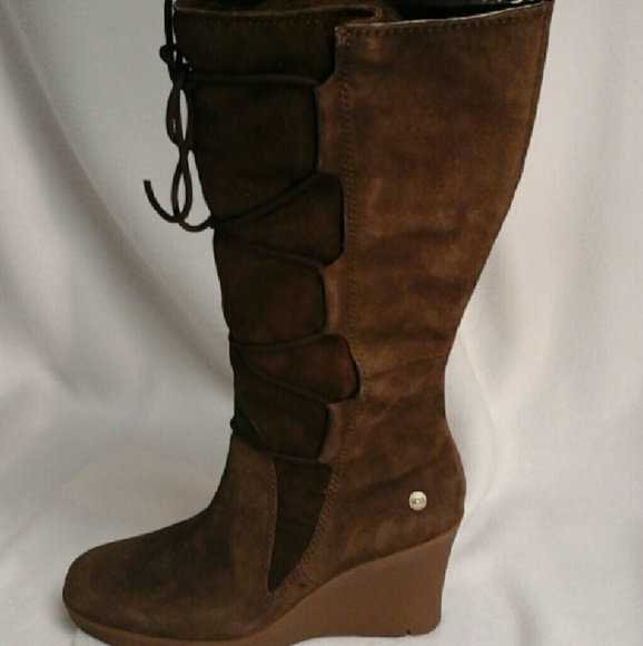 SOLD! UGG Australia Elsey Lace-Up Wedge - Picture 5 of 5