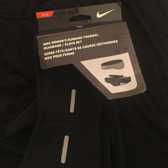 NWT Nike Headband and Glove Set