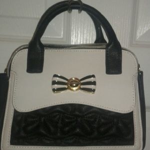 Betsy Johnson white and black handbag