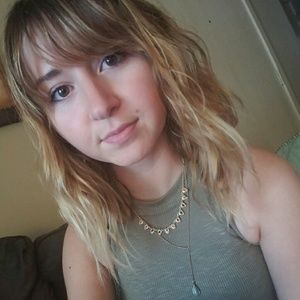 Meet your Posher, Robyn