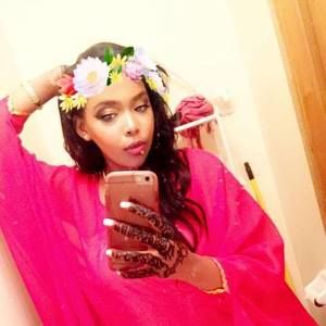 Meet your Posher, Farhia